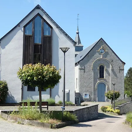 Holiday home Spacious In Somme-leuze Heure