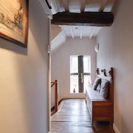 Spacious In Somme-leuze Holiday home