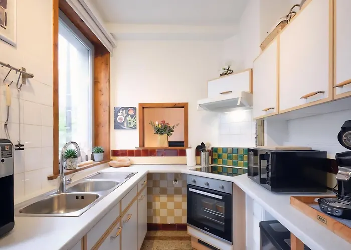 Spacious In Somme-leuze Heure