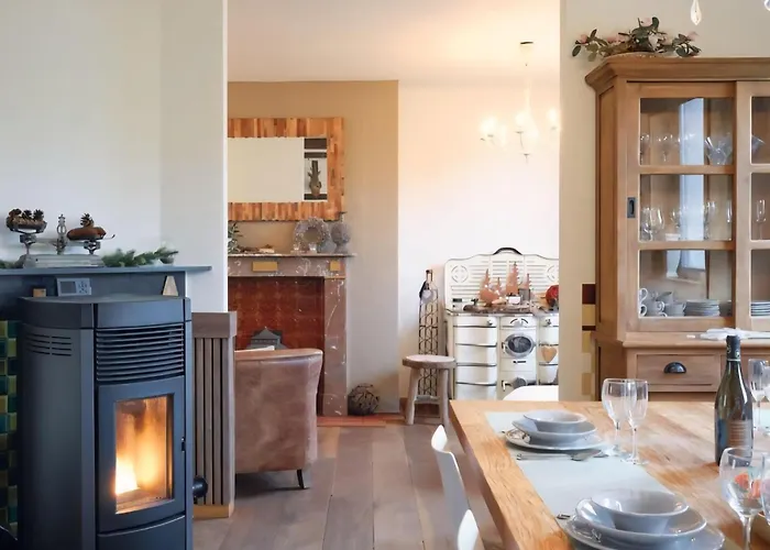 Spacious In Somme-leuze *