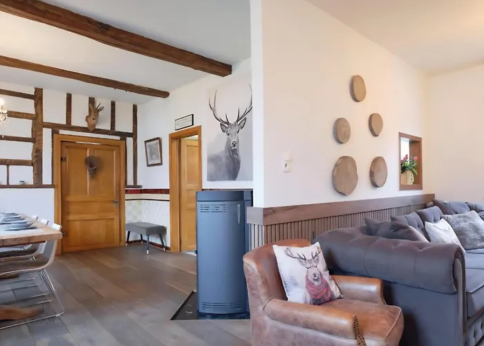 Spacious In Somme-leuze * Heure