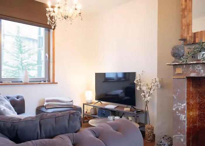 Spacious In Somme-leuze Дом отдыха