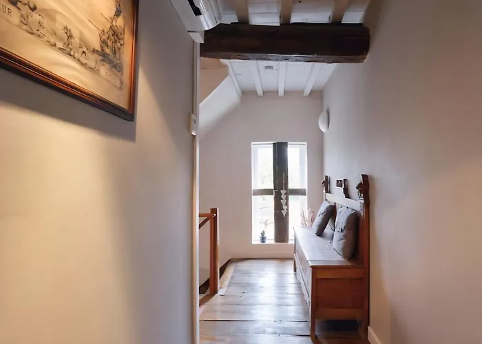 Spacious In Somme-leuze Дом отдыха