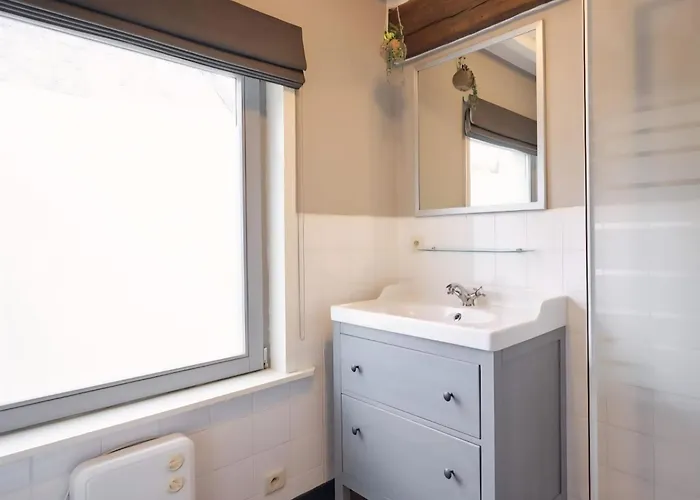 Spacious In Somme-leuze Heure